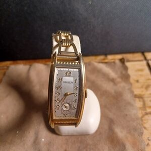 Vintage Gruen 15 Jewels Wristwatch Working